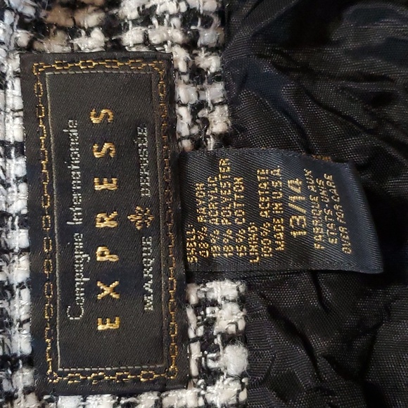 Express women's knee length wrap skirt. Size 13/14. - Picture 7 of 8